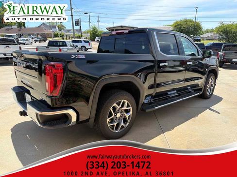 Used 2024 GMC Sierra 1500 SLT w/ SLT Premium Plus Package AWD/4WD image 5