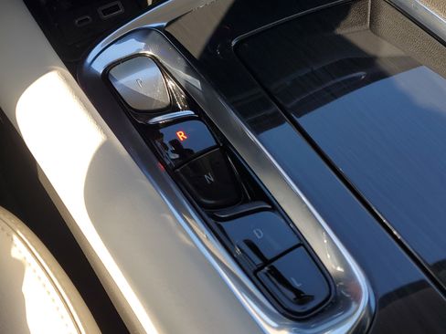 Used 2022 Buick Enclave Essence w/ Experience Buick Package image 35