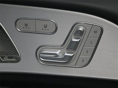 Used 2021 Mercedes-Benz GLS 580 4MATIC image 18