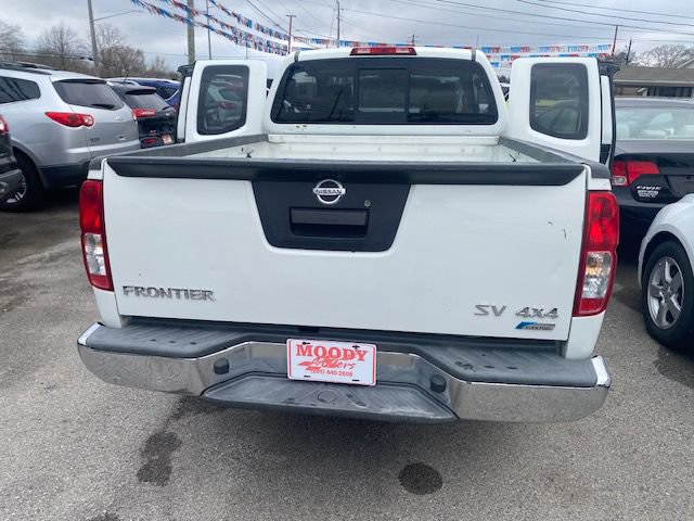Used 2017 Nissan Frontier SV AWD/4WD image 5