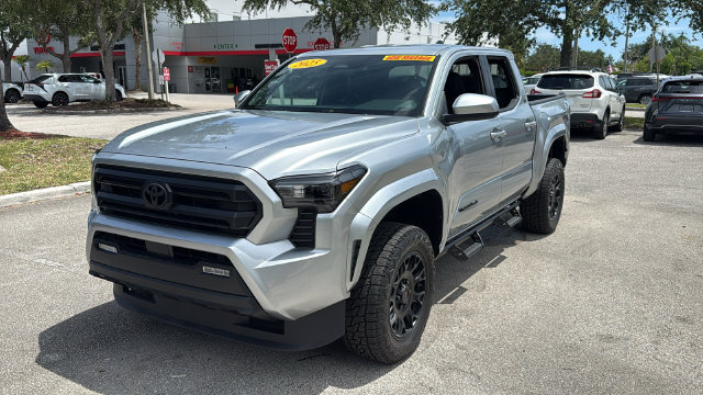 Used 2025 Toyota Tacoma SR5 RWD image 3