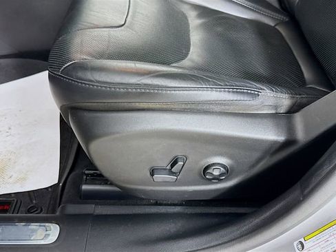 Used 2021 Jeep Cherokee Limited image 18