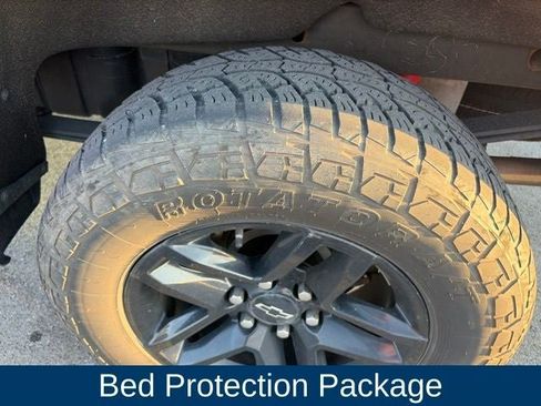 Used 2021 Chevrolet Silverado 1500 LT Trail Boss w/ Convenience Package II AWD/4WD image 27