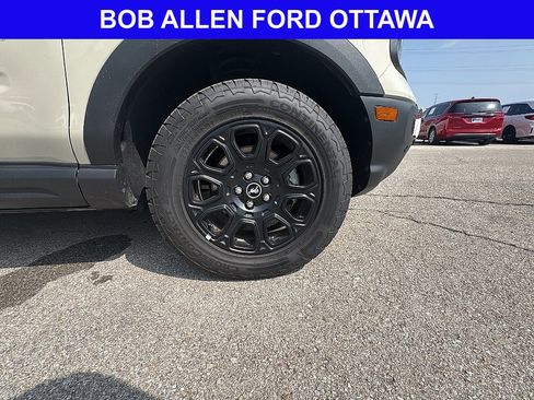 Used 2025 Ford Bronco Sport Badlands AWD/4WD image 7
