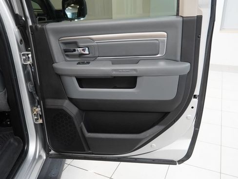 Used 2018 RAM 1500 Big Horn AWD/4WD image 23