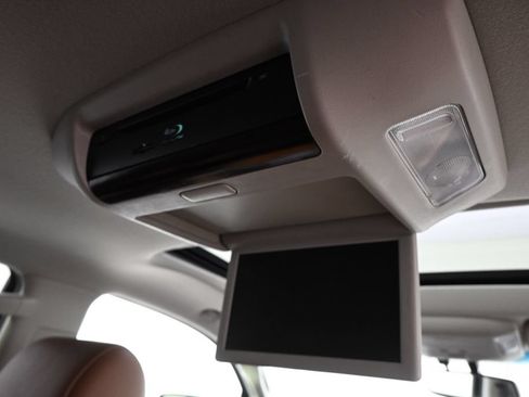 Used 2017 Toyota Sequoia Platinum AWD/4WD image 15