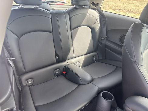 Used 2018 MINI Cooper S image 14