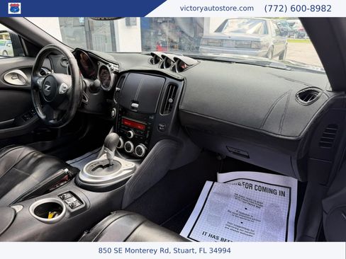 Used 2010 Nissan 370Z Touring w/ Sport Pkg RWD image 29