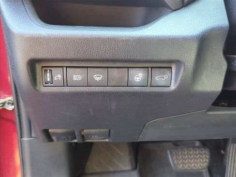 Used 2019 Toyota RAV4 XLE Premium w/ Cold Weather Package FWD image 11