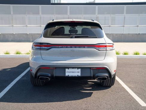 New 2026 Porsche Macan AWD/4WD image 7
