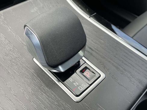 New 2026 Land Rover Range Rover Velar Dynamic SE AWD/4WD image 31