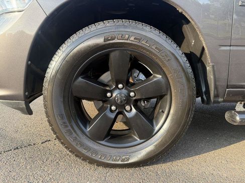 Used 2019 RAM 1500 Express w/ Express Value Package AWD/4WD image 35