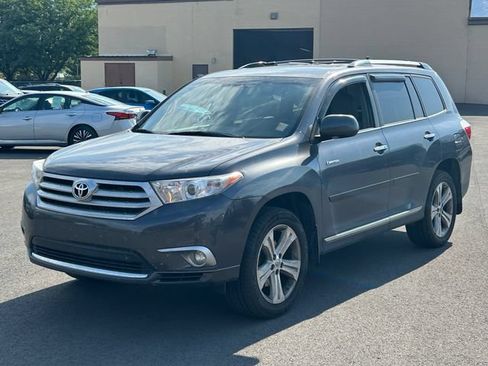Used 2013 Toyota Highlander Limited AWD/4WD image 8
