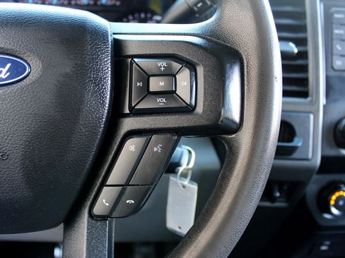 Used 2020 Ford F350 XL w/ Power Equipment Group image 19