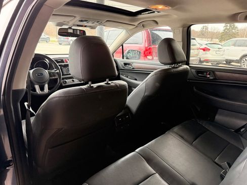 Used 2016 Subaru Outback 3.6R Limited image 11