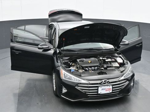 Used 2020 Hyundai Elantra SE w/ Cargo Package (C1) FWD image 34