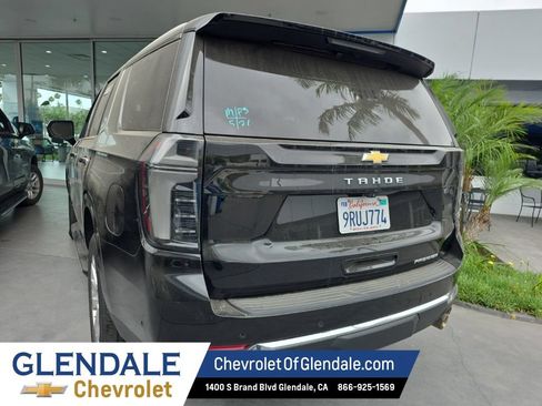 Used 2025 Chevrolet Tahoe Premier AWD/4WD image 4