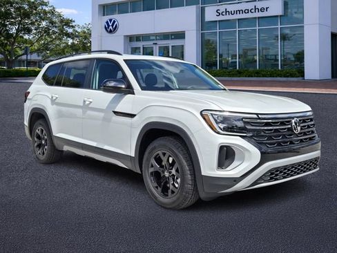 New 2026 Volkswagen Atlas Peak Edition AWD/4WD image 1