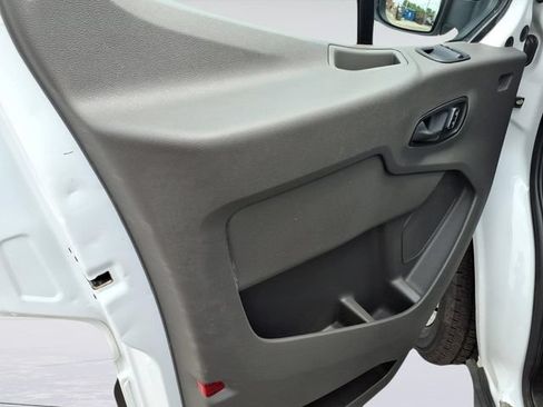Used 2025 Ford Transit 250 148 Medium Roof RWD image 11