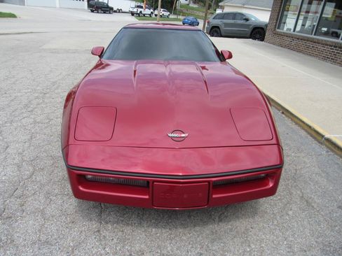 Used 1989 Chevrolet Corvette Coupe RWD image 2