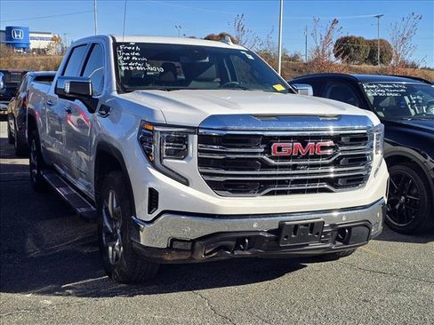Used 2025 GMC Sierra 1500 SLT w/ SLT Premium Plus Package image 6