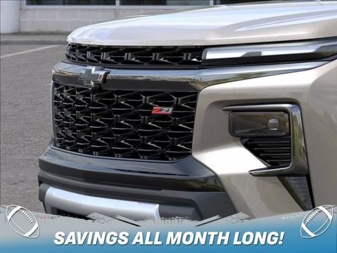 New 2027 Chevrolet Traverse Z71 w/ Driver Confidence Package AWD/4WD image 13