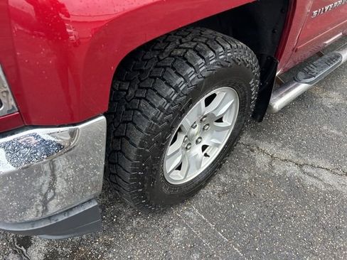 Used 2018 Chevrolet Silverado 1500 LT w/ All Star Edition image 17