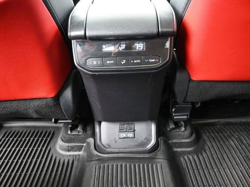 Certified 2025 Toyota Highlander XSE image 29