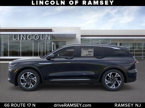 New 2026 Lincoln Nautilus Premier w/ Equipment Group 102A AWD/4WD image 3