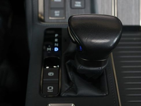 Used 2024 Lexus GX 550 w/ Accessory Package (2T) AWD/4WD image 26