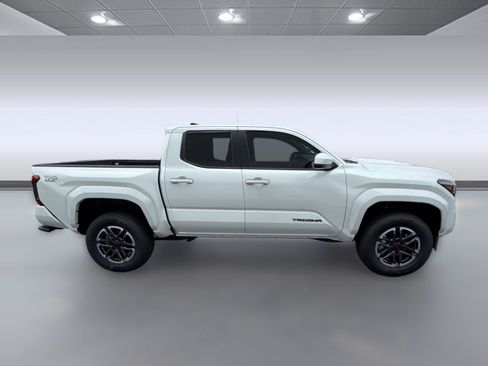 Used 2026 Toyota Tacoma TRD Sport RWD image 8