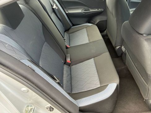 Used 2025 Nissan Versa SV FWD image 36