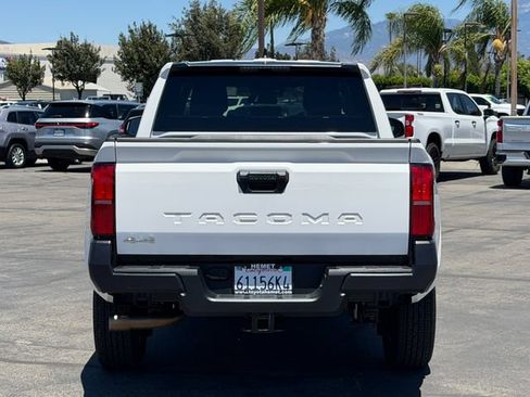Used 2026 Toyota Tacoma SR AWD/4WD image 7