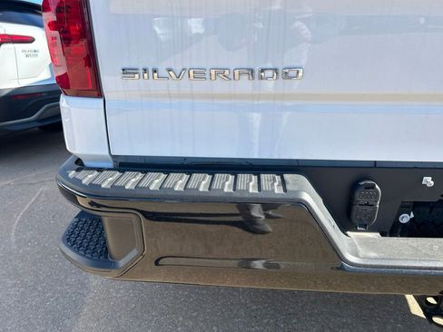 Used 2025 Chevrolet Silverado 1500 W/T w/ Trailering Package AWD/4WD image 5