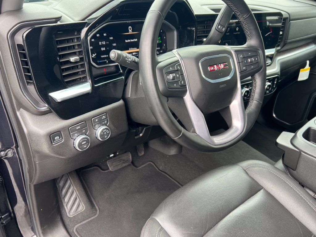 Used 2026 GMC Sierra 1500 SLT AWD/4WD image 26
