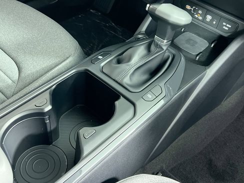 New 2025 Kia K4 EX image 24