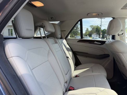 Used 2015 Mercedes-Benz ML 350 4MATIC image 26