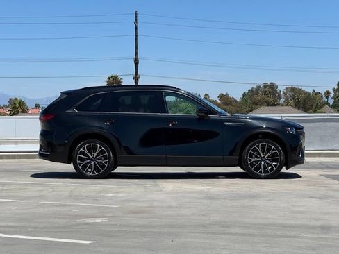 Certified 2025 MAZDA CX-70 Plug-In Hybrid w/ Premium Pkg AWD/4WD image 31