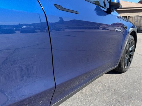 Used 2024 Tesla Model Y 2WD image 30