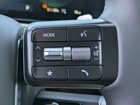 New 2026 Hyundai Ioniq 9 SE image 25