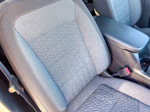 Used 2024 Chevrolet Equinox LT image 5