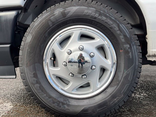 Used 2023 Ford E-350 and Econoline 350 Super Duty w/ Power Windows & Locks Group RWD image 11