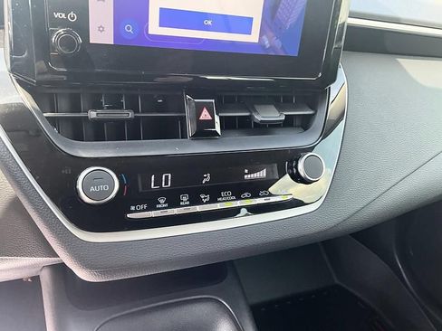 Used 2024 Toyota Corolla LE FWD image 21