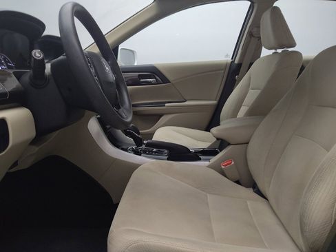 Used 2017 Honda Accord EX image 17