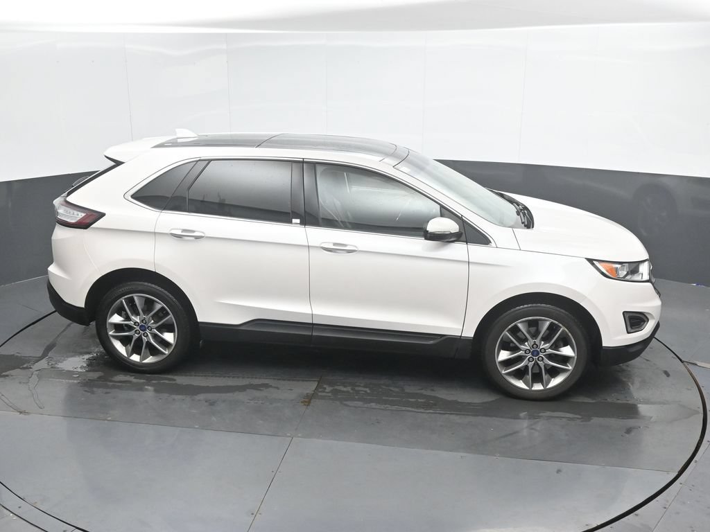 Used 2016 Ford Edge Titanium w/ Equipment Group 301A AWD/4WD image 32