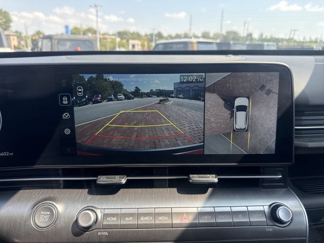 Used 2024 Hyundai Kona Limited AWD/4WD image 18