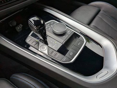 Certified 2024 BMW Z4 M40i w/ Premium Package RWD image 16