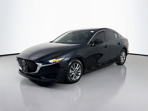 Used 2021 MAZDA MAZDA3 s image 4