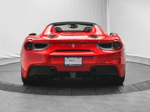 Used 2019 Ferrari 488 Spider Rosso Corsa image 7