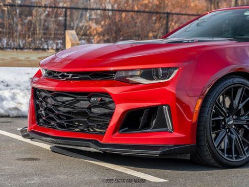 Used 2019 Chevrolet Camaro ZL1 image 60